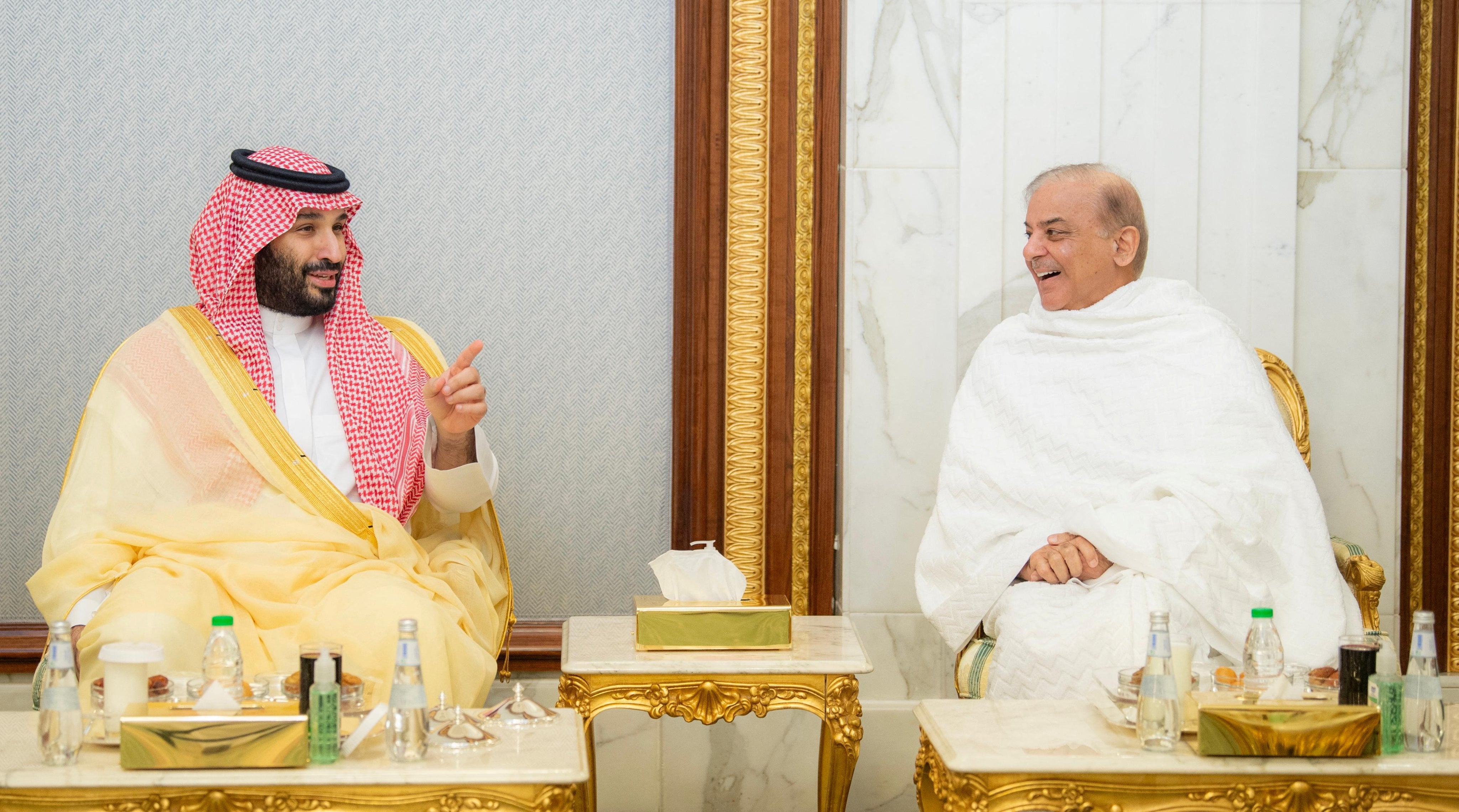 <p>Saudi Crown Prince Mohammed bin Salman meets Pakistan's prime minister Shehbaz Sharif and Bahrain's crown prince and prime minister Sheikh Salman bin Hamad al-Khalifa in his palace during holy month of Ramadan</p>