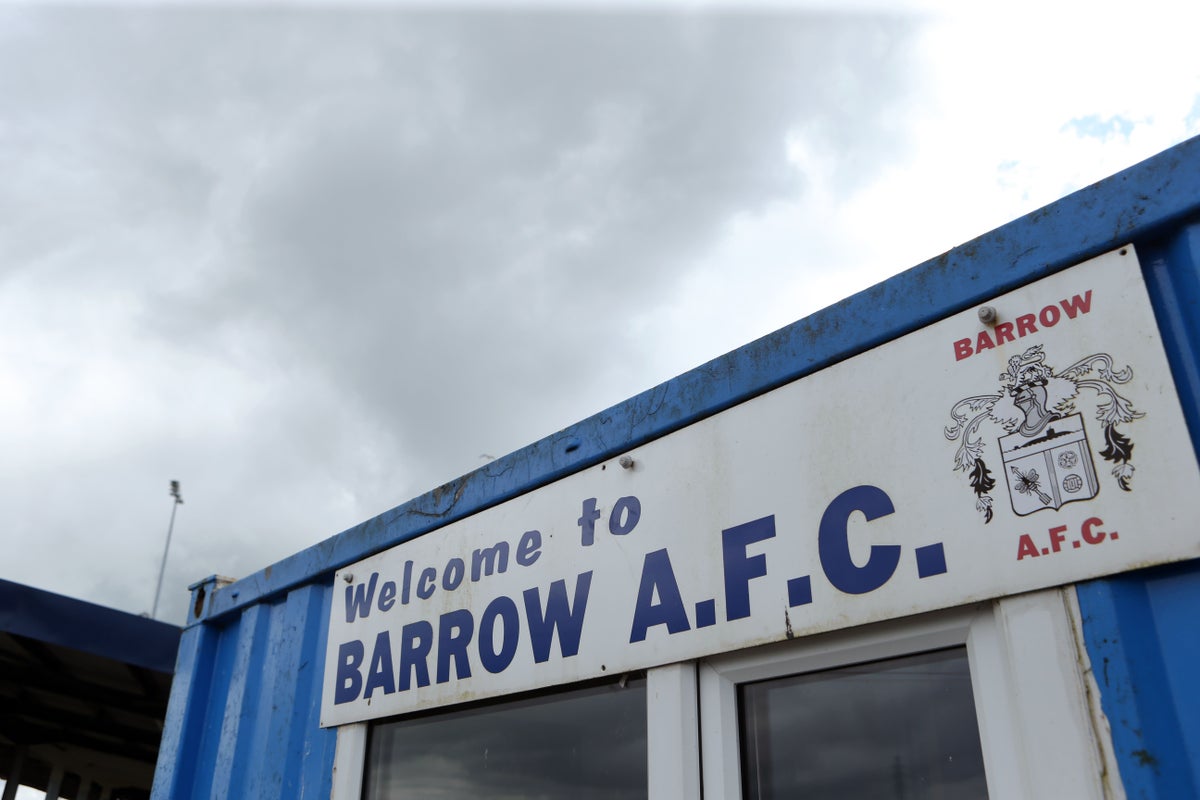 Waterlogged pitch forces Barrow–Forest Green match to be abandoned after 14 minutes