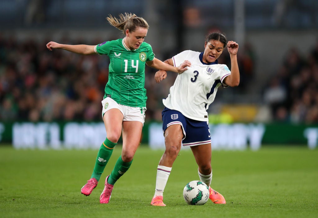 England’s Jess Carter in action against Ireland