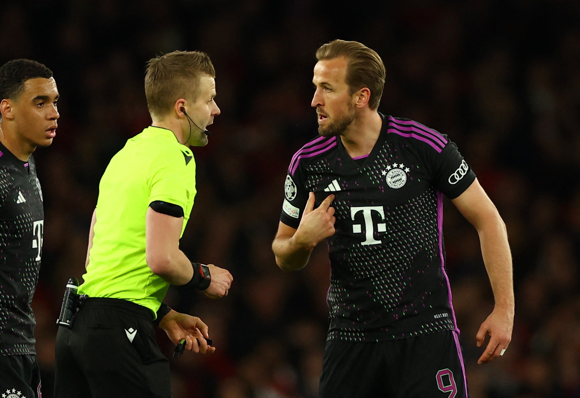 <p>Harry Kane appeals towards the referee  </p>