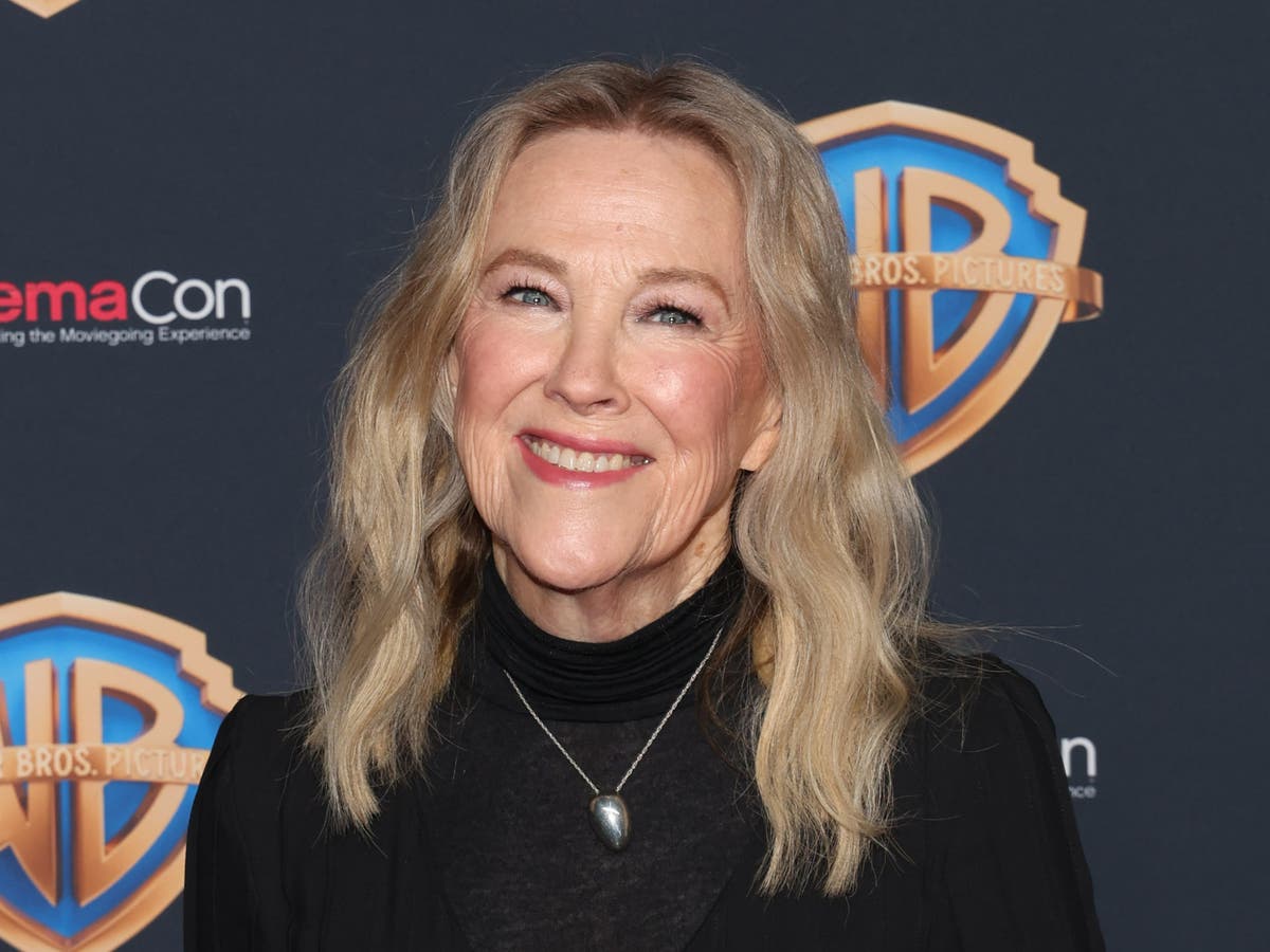 Catherine O’Hara has a stern message for people who dislike Tim Burton ...