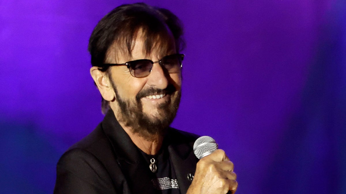 Ringo starr crooked boy ep 2024. Ringo starr crooked boy ep 2024. Ringo starr crooked boy ep 2024. Ринго старр сейчас 2022. Ringo starr 2023.