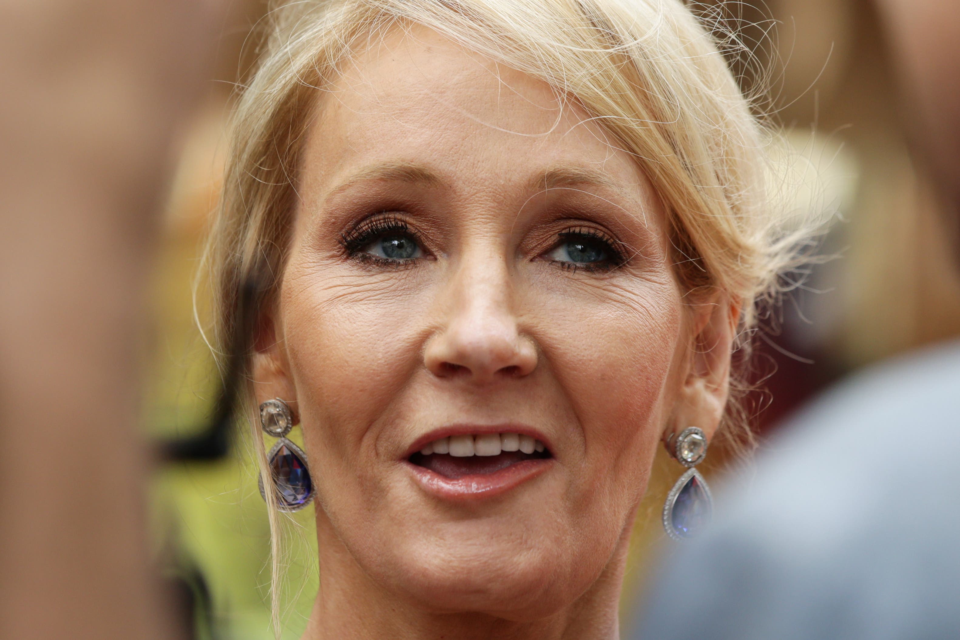 JK Rowling has told former stars of the Harry Potter films to ‘save their apologies’