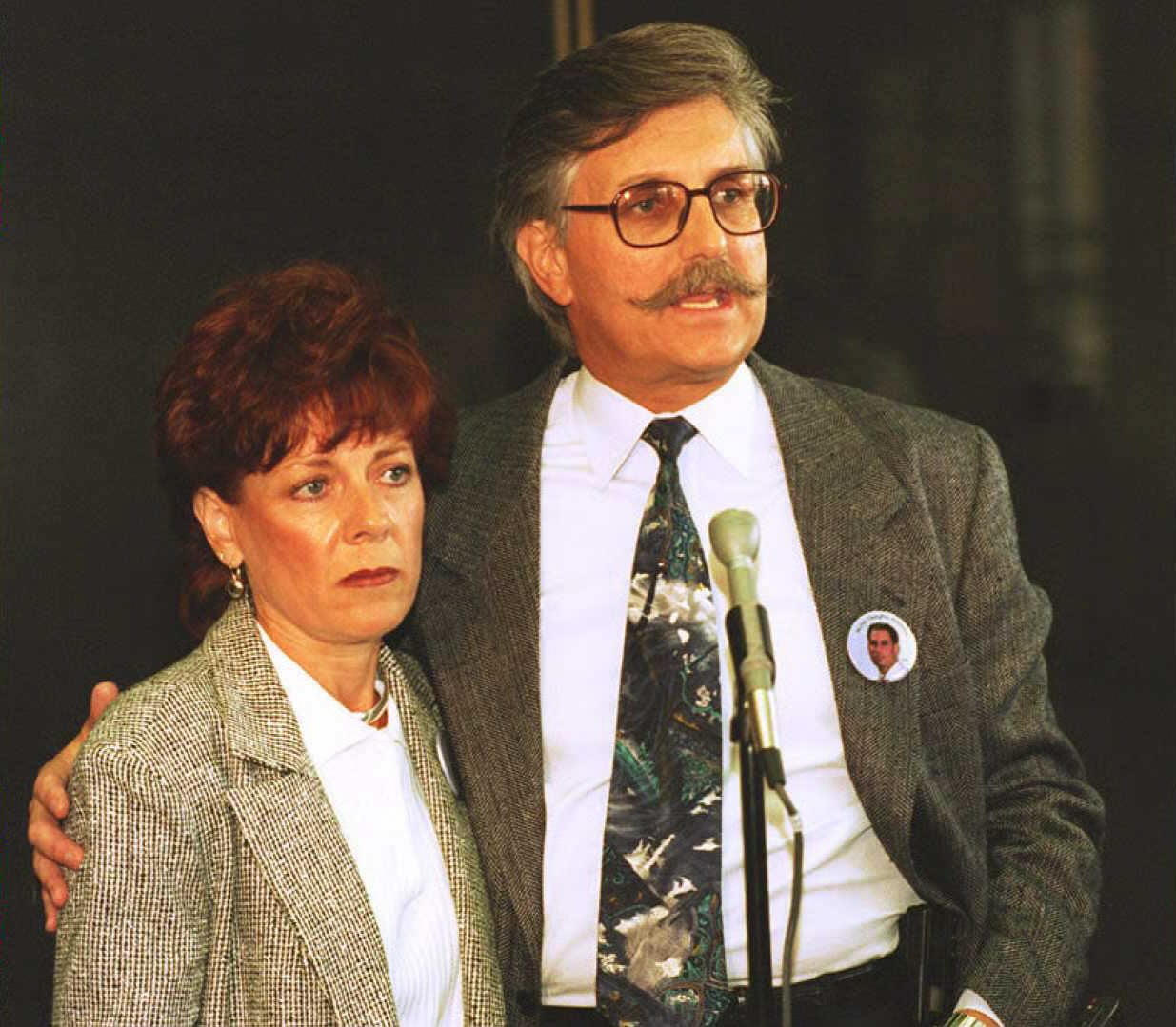 Ron Goldman’s father, Fred and his wife Patti