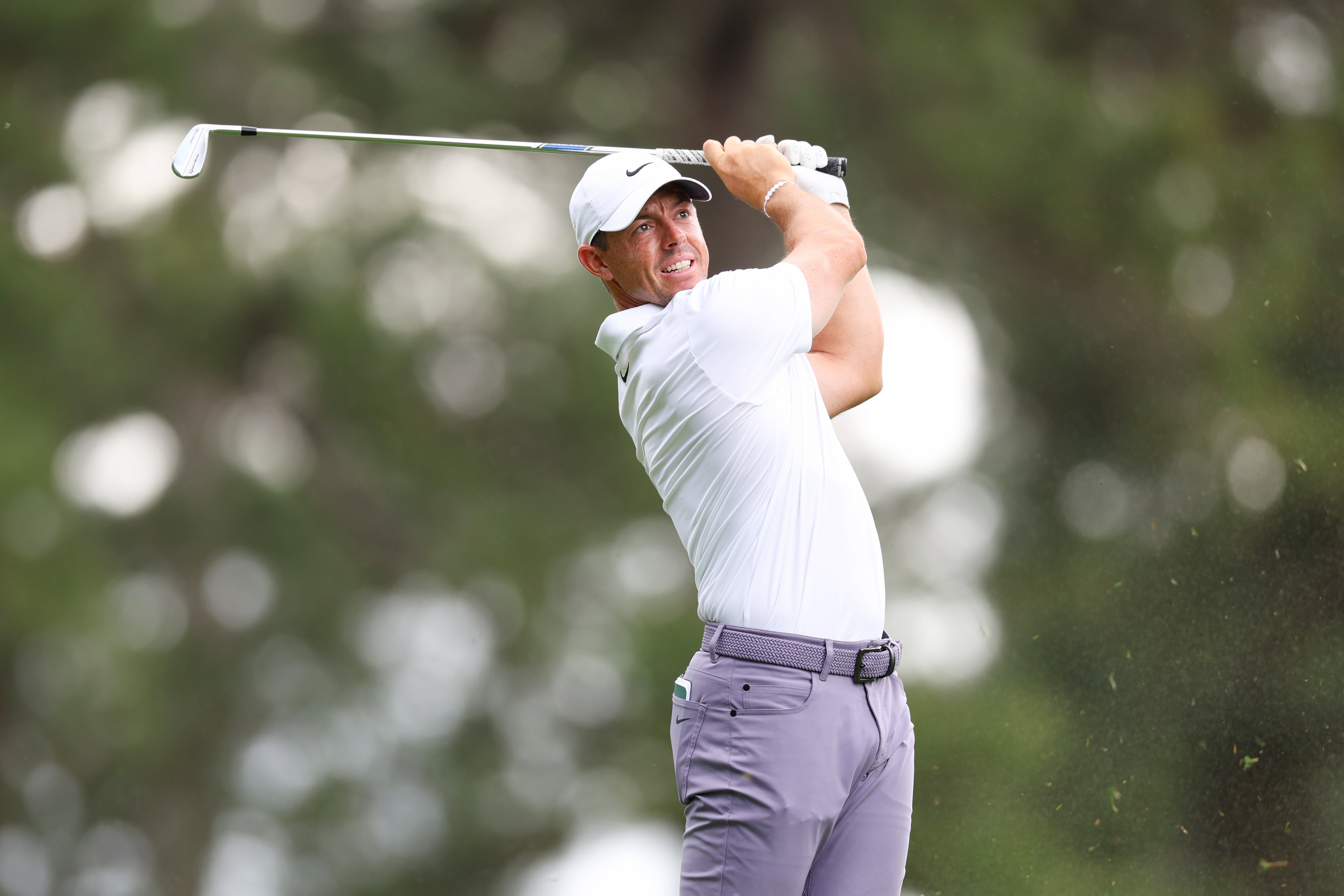 Rory McIlroy finished one under par after round one