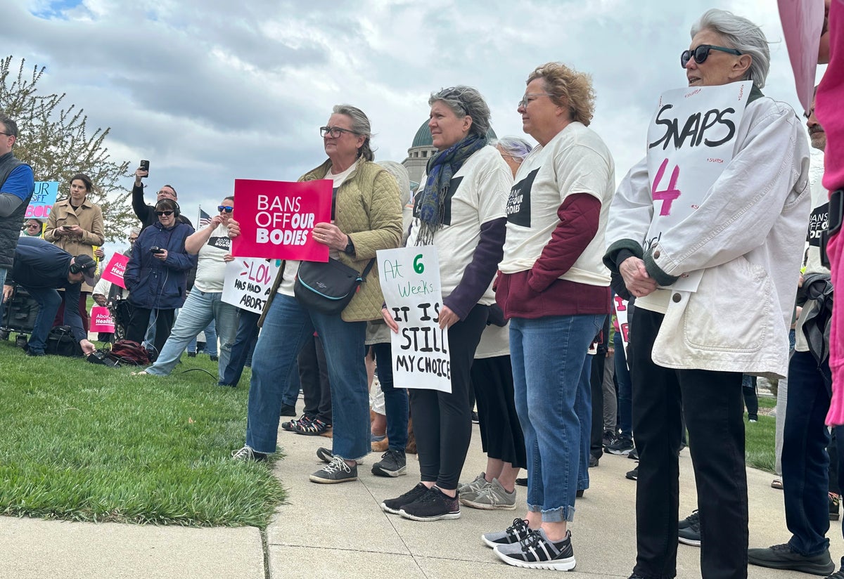 Iowa asks state Supreme Court to let its restrictive abortion law go into effect