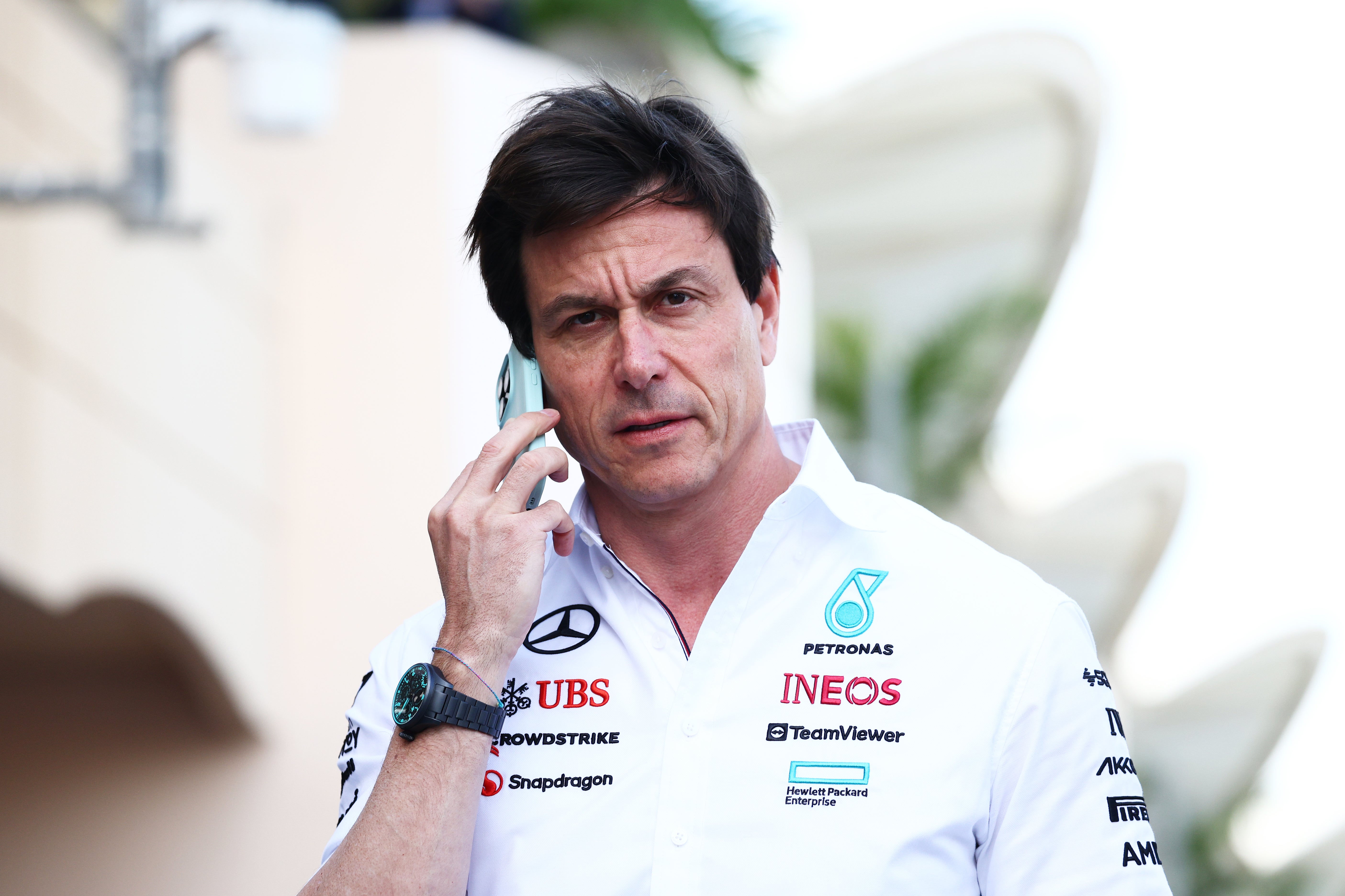 Toto Wolff is still searching for a driver to fill Hamilton’蝉 spot for 2025