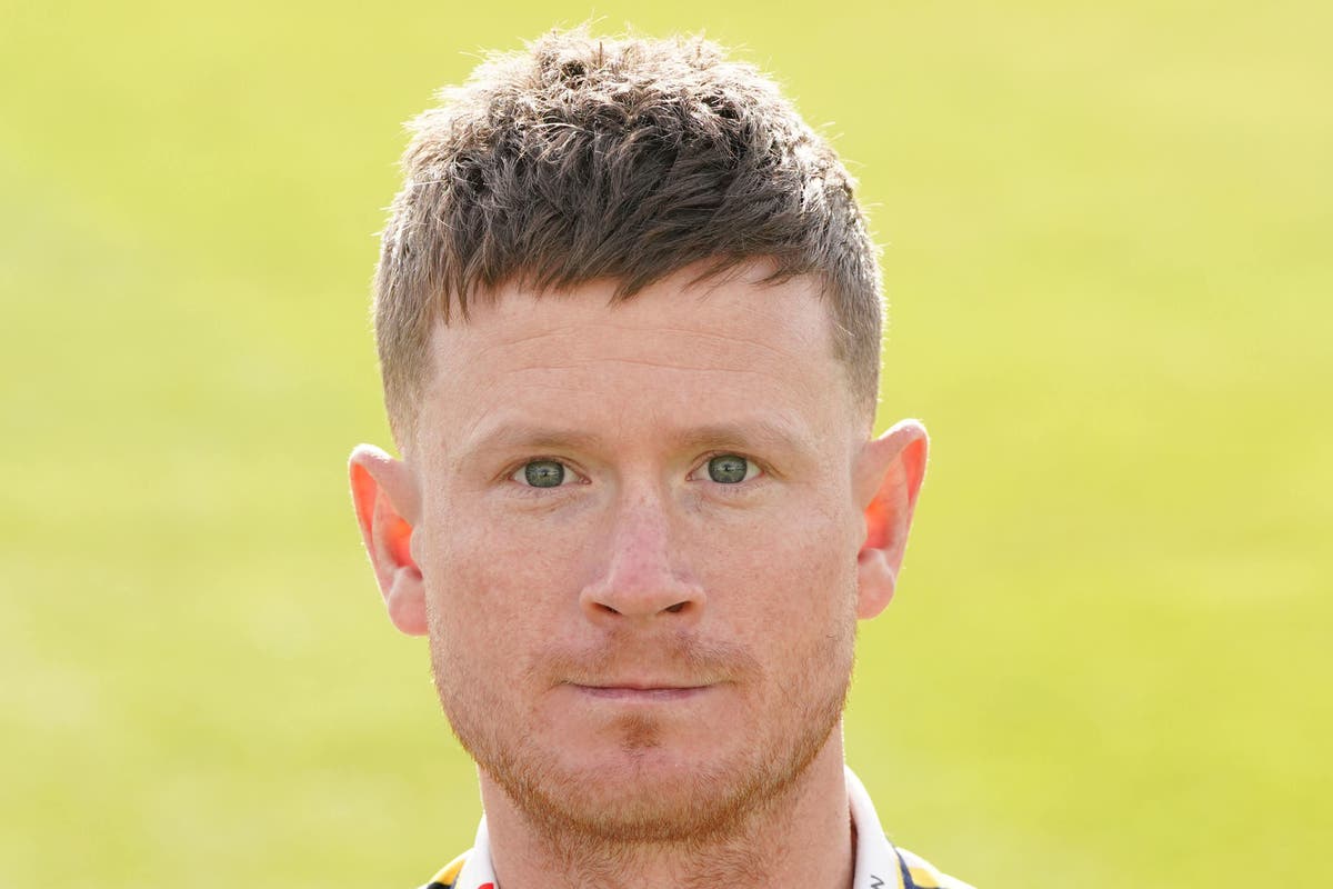 Alex Davies and Rob Yates share huge stand as Warwickshire put Durham to sword