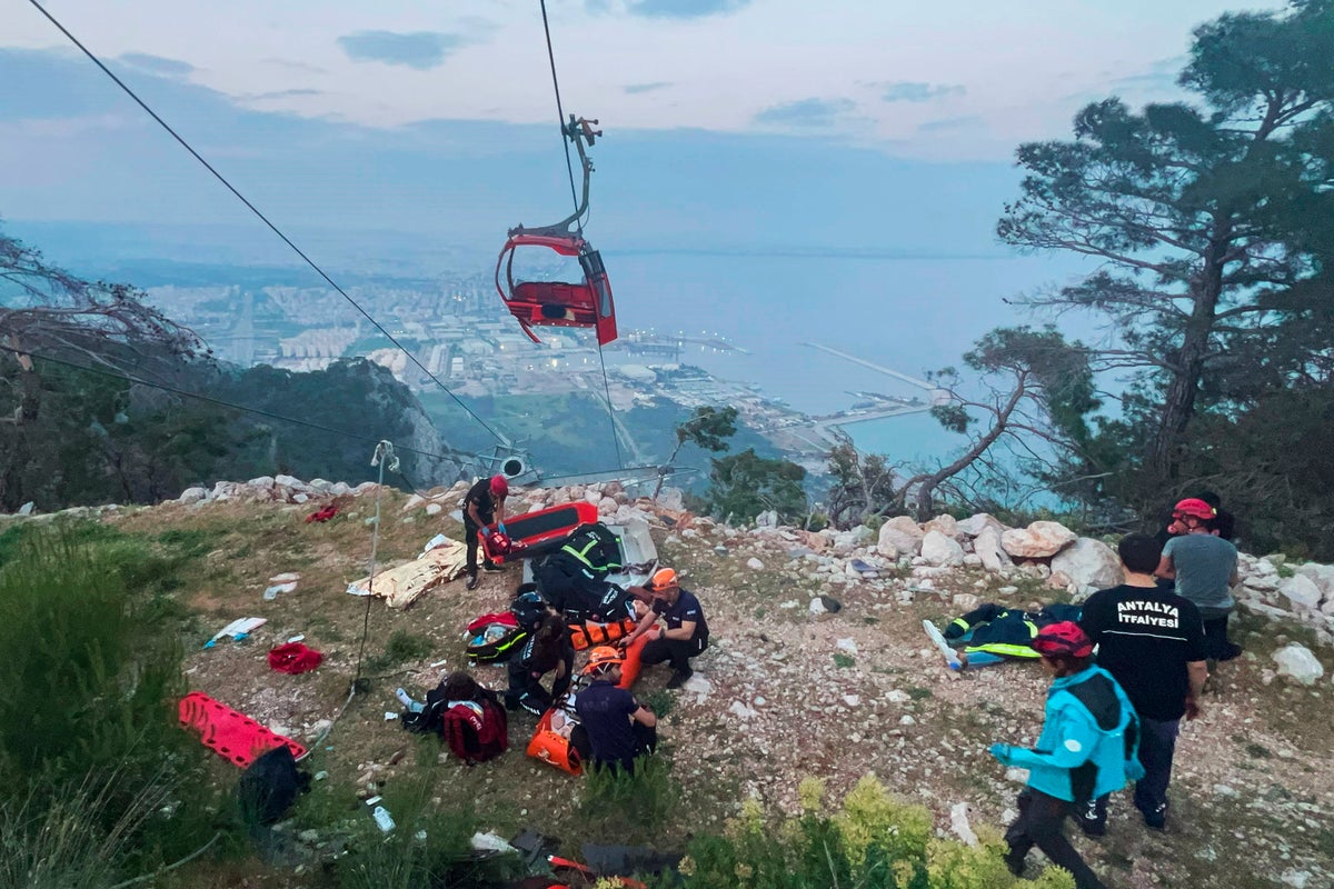 Turkey cable car accident leaves one dead and 40 stranded in mid-air