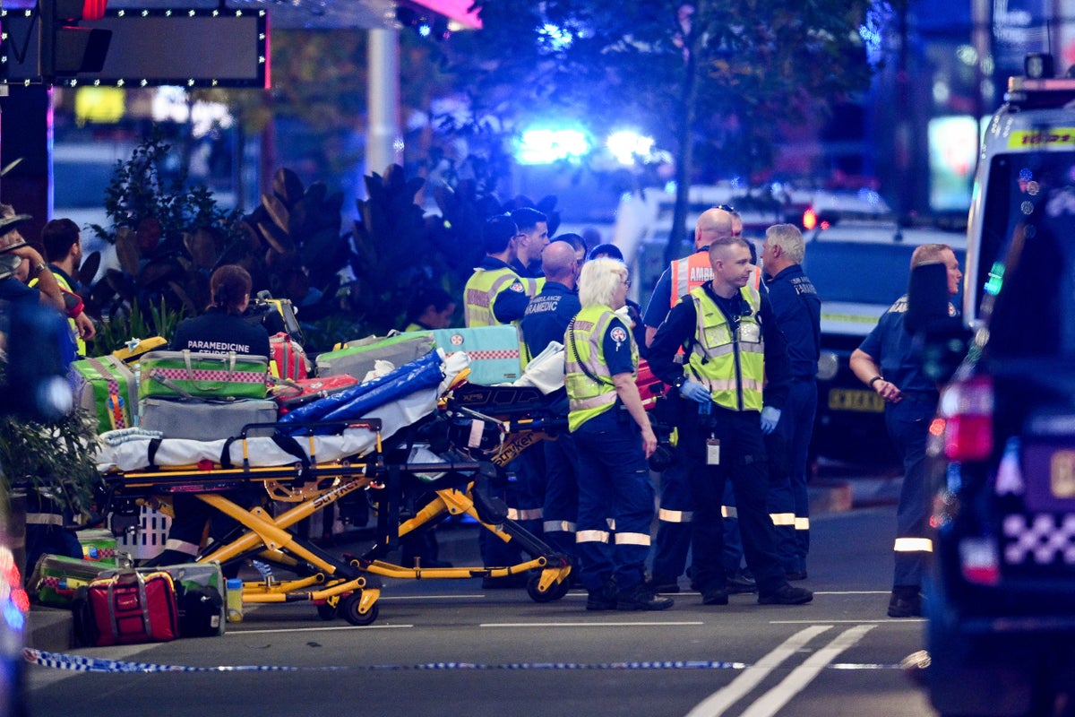 Sydney stabbing live: Nine-month-old baby undergoing surgery as six killed in Bondi shopping mall attack 
