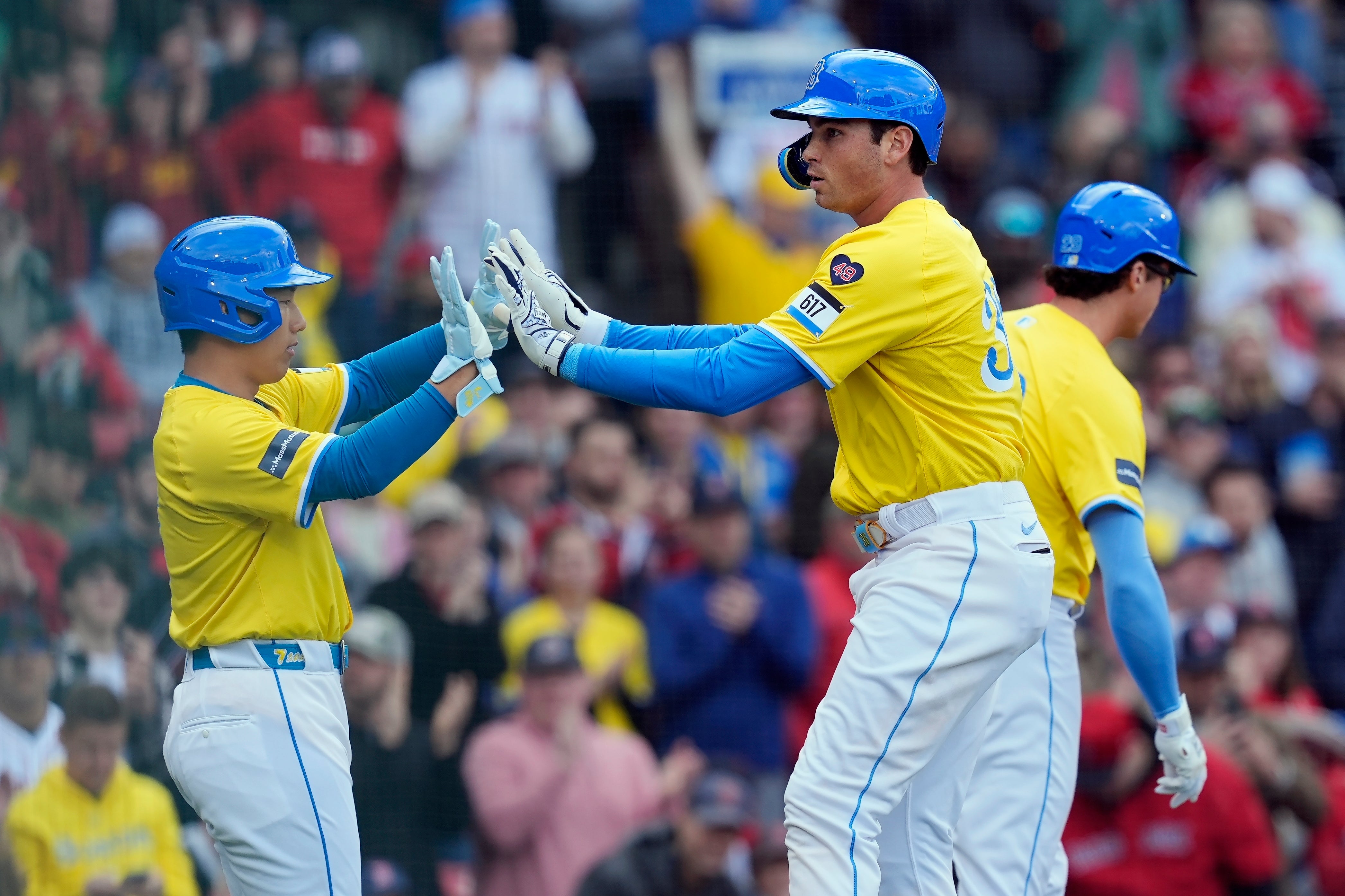 ANGELINOS-MEDIAS ROJAS