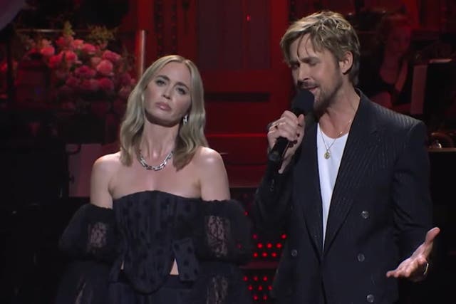 <p>Ryan Gosling and Emily Blunt perform ‘Barbenheimer’ duet in ‘SNL’ monologue.</p>