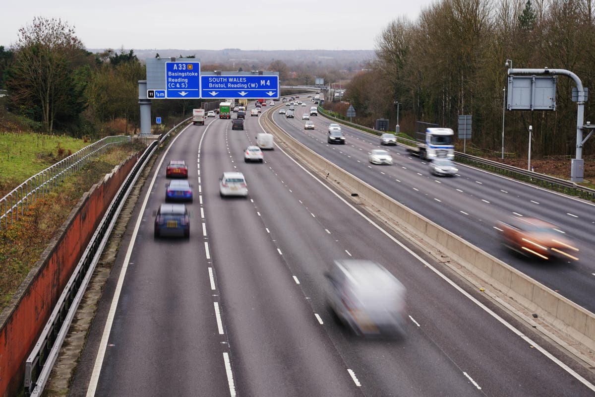 RAC demands government brings back hard shoulders and scraps ‘death trap’ smart motorways