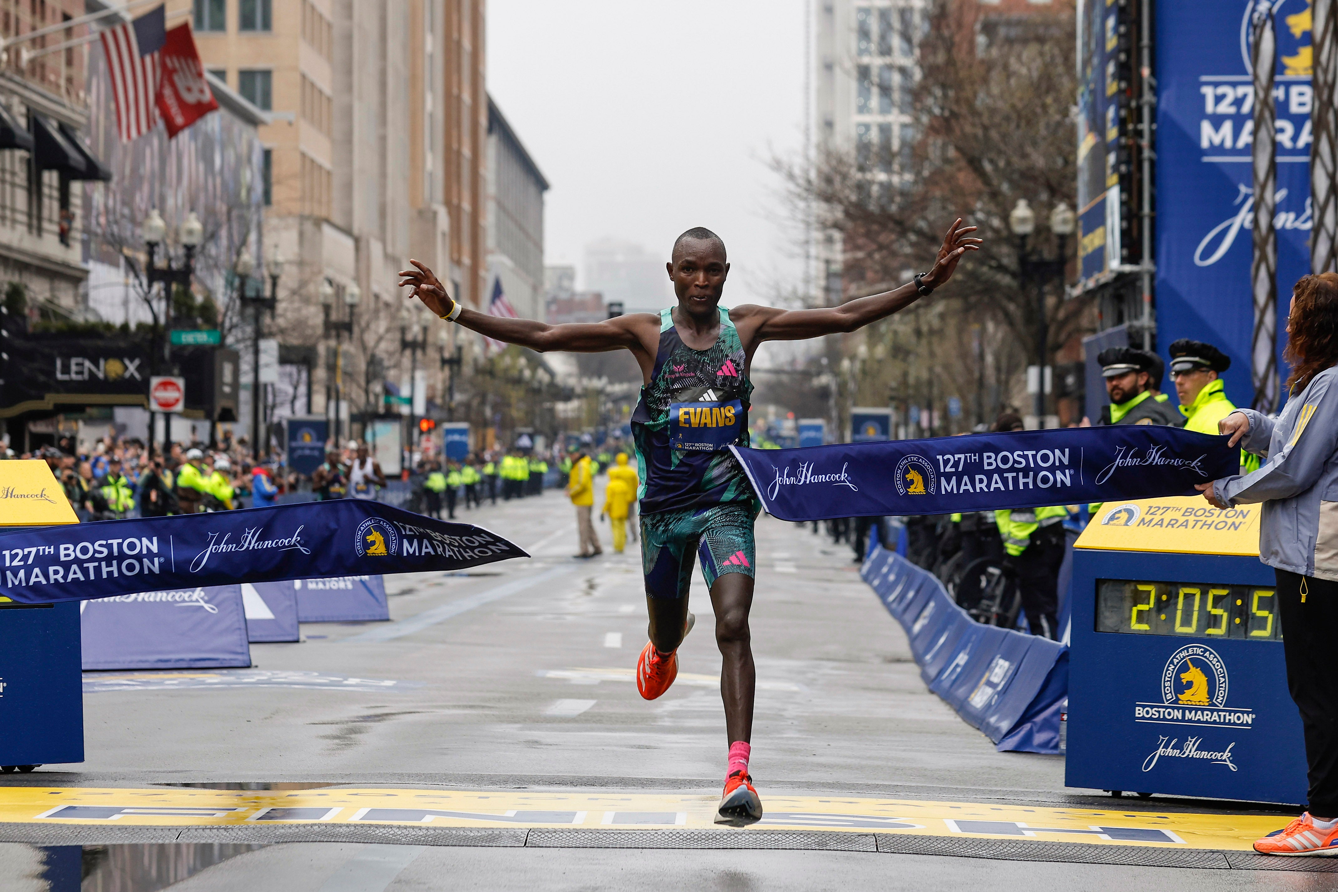 Evans Chebet won the 2023 Boston Marathon, can he make it three victories in a row today?