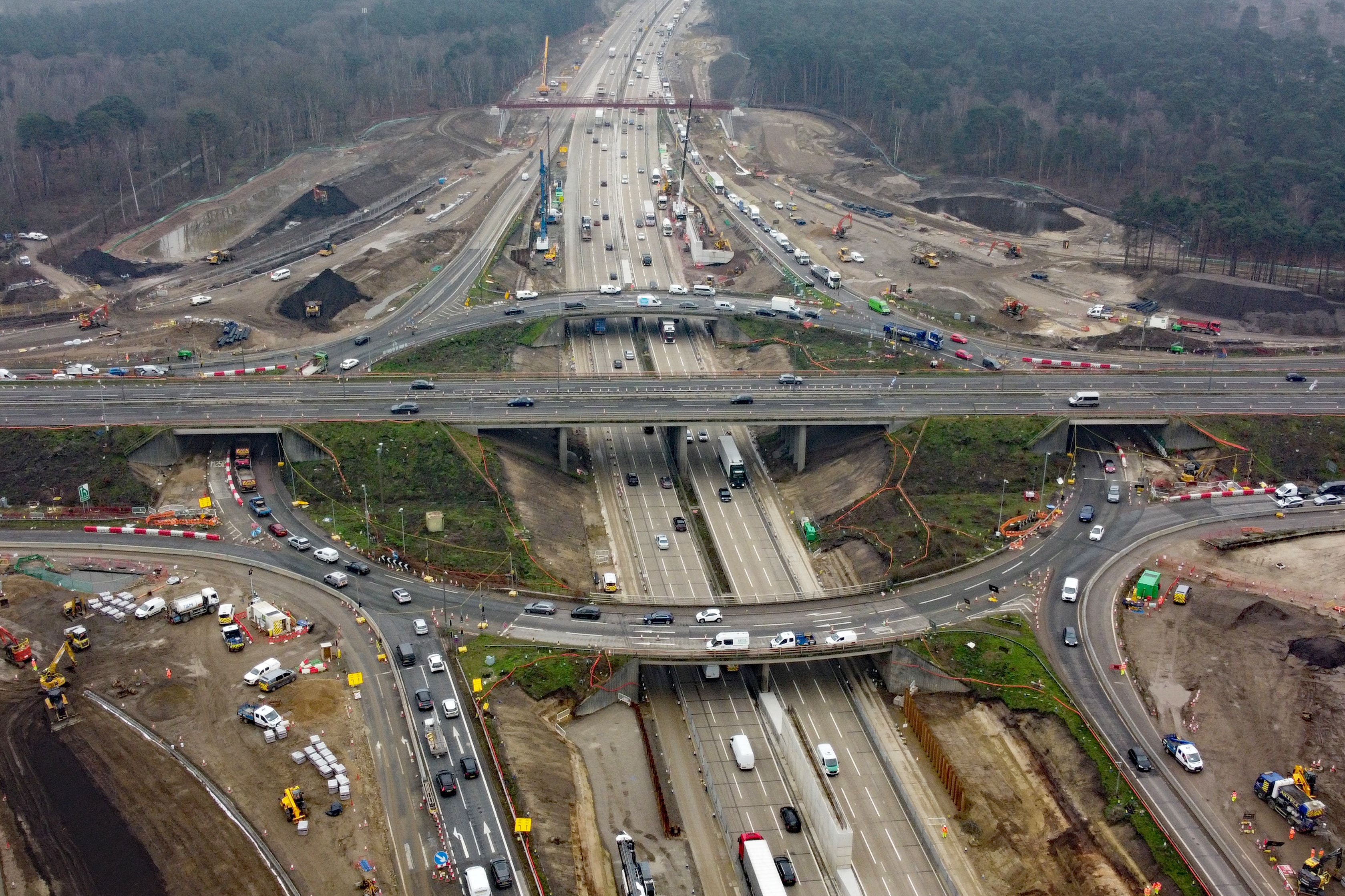 The motorway will be shut in both directions due to bridge work