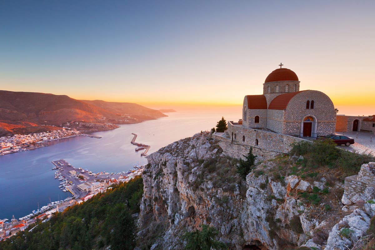 الكشف عن العطلات الصيفية الرخيصة – تم اختيار جزيرة يونانية غير معروفة كأفضل وجهة من حيث القيمة
