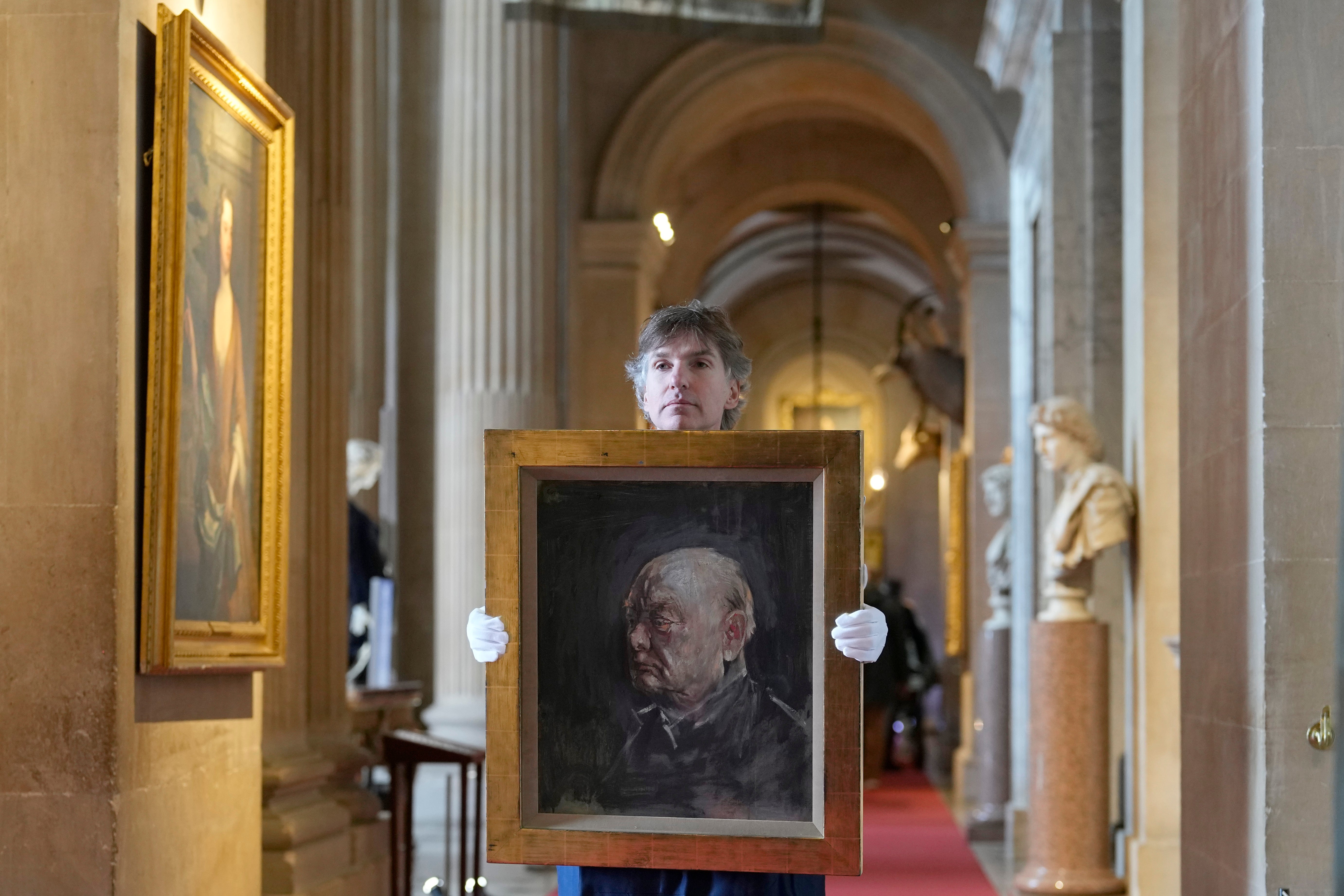 Britain Churchill Portrait Sale