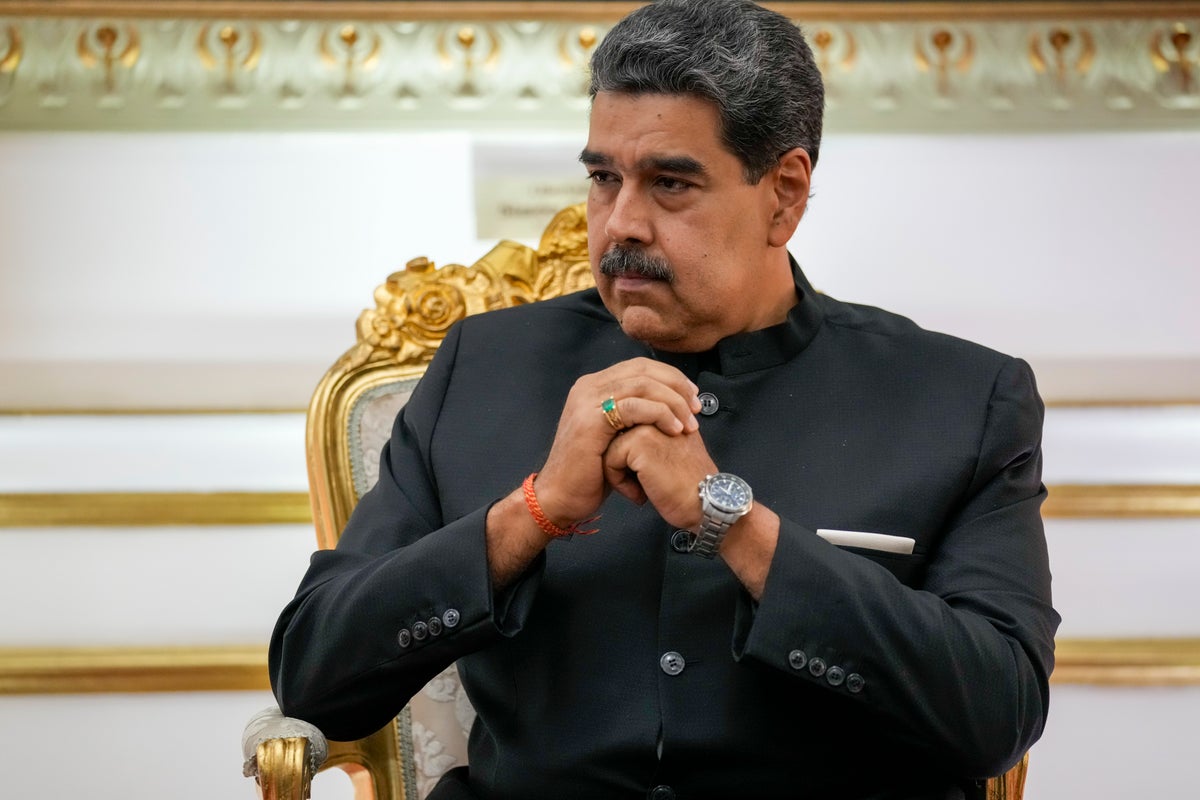 US reimposes oil sanctions on Venezuela as hopes for a fair presidential election fades