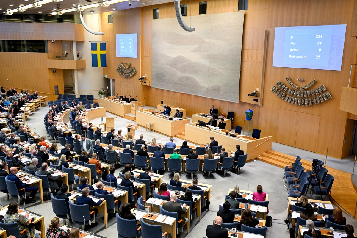 New Swedish law lowers age to change legal gender from 18 to 16