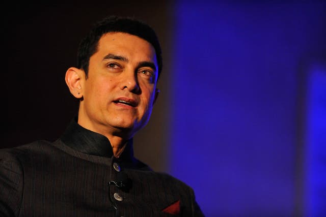 <p>Aamir Khan speaks at the 2013 America Abroad Media Awards Dinner</p>