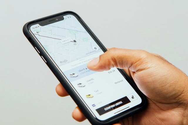 <p>Before you leave your Uber, make sure you hold on tightly to your belongings </p>