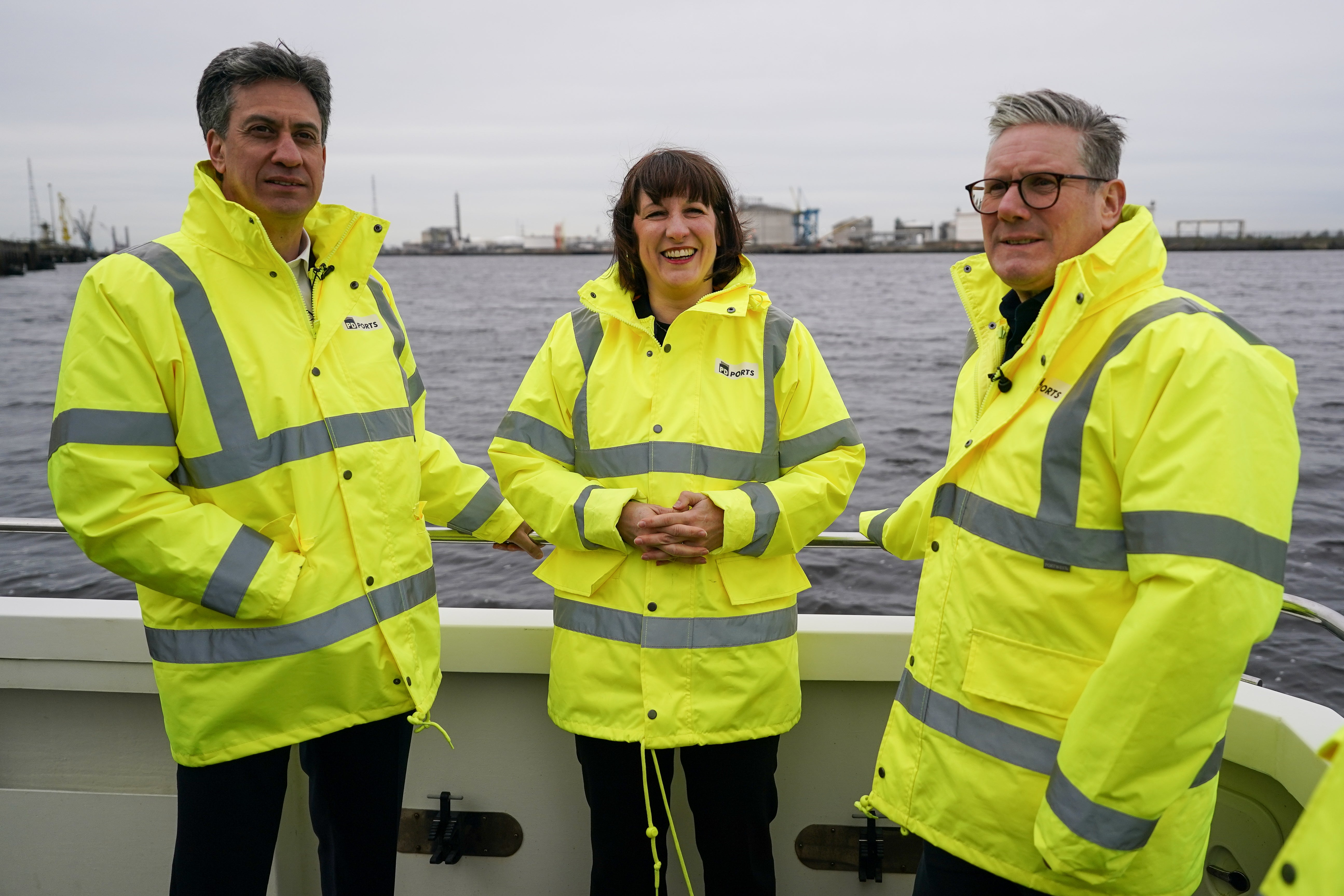 Ed Miliband, Rachel Reeves and Keir Starmer in Teesside, which will host a ‘cluster’ to capture and store carbon emissions from energy, industry and hydrogen production