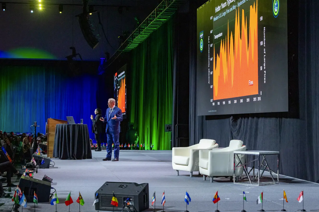 Former vice president Al Gore speaks on stage at the Climate Reality Project event in New York this weekend