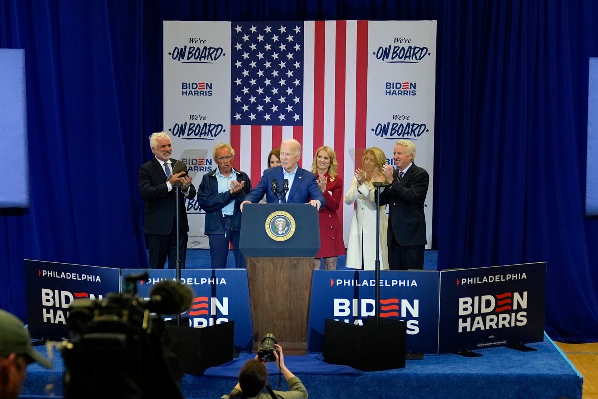 Kennedy family officially endorses Biden at campaign event in latest snub to RFK Jr