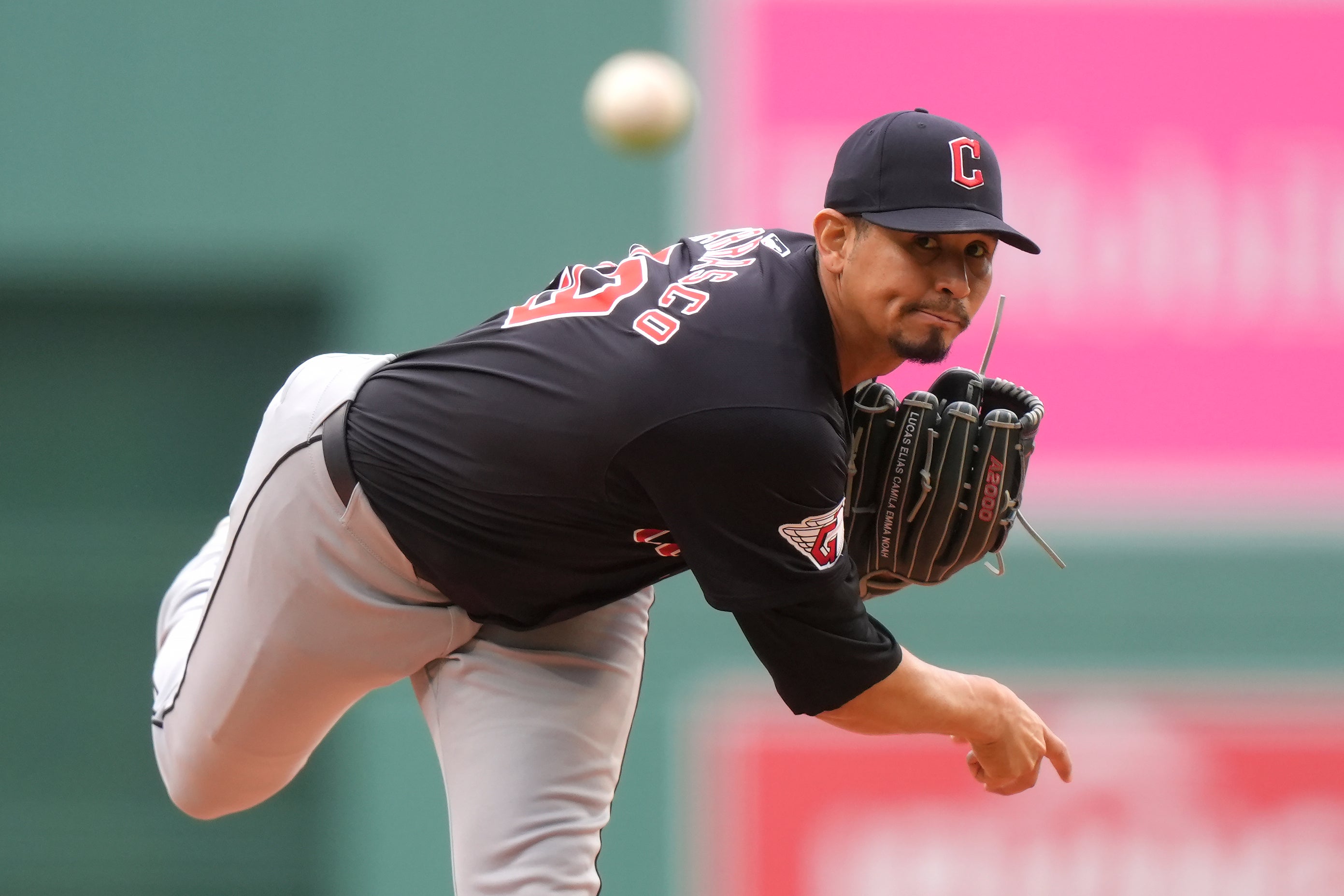 GUARDIANES-MEDIAS ROJAS