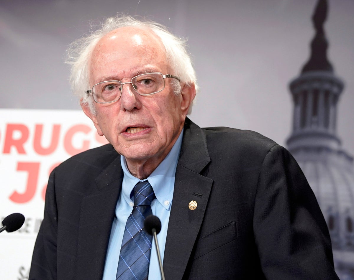 Suspect in fire outside of U.S. Sen. Bernie Sanders' Vermont office to remain detained, judge says