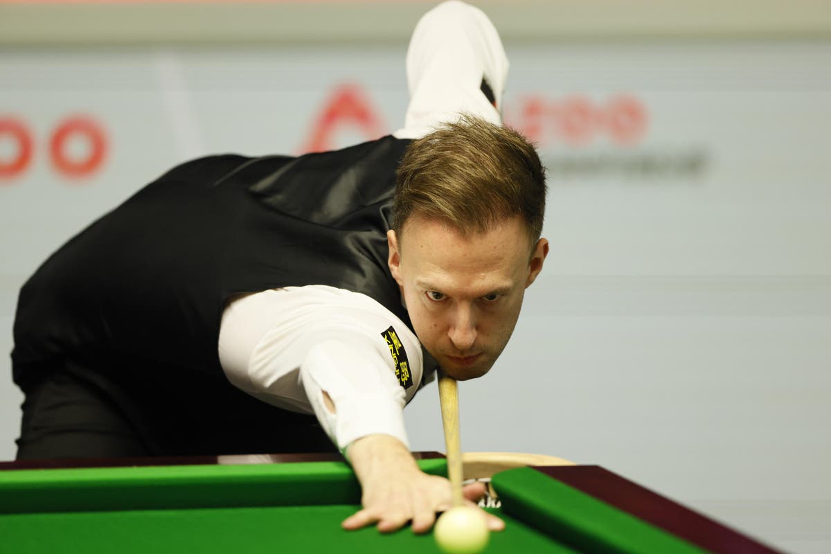 Judd Trump on top against wasteful Hossein Vafaei at World Snooker Championship