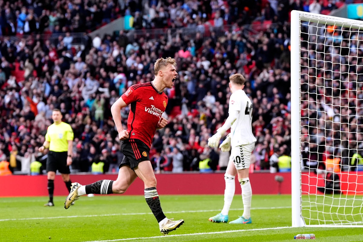 Manchester United vs Coventry LIVE: FA Cup semi-final result as Red Devils sneak through penalty shootout to reach final