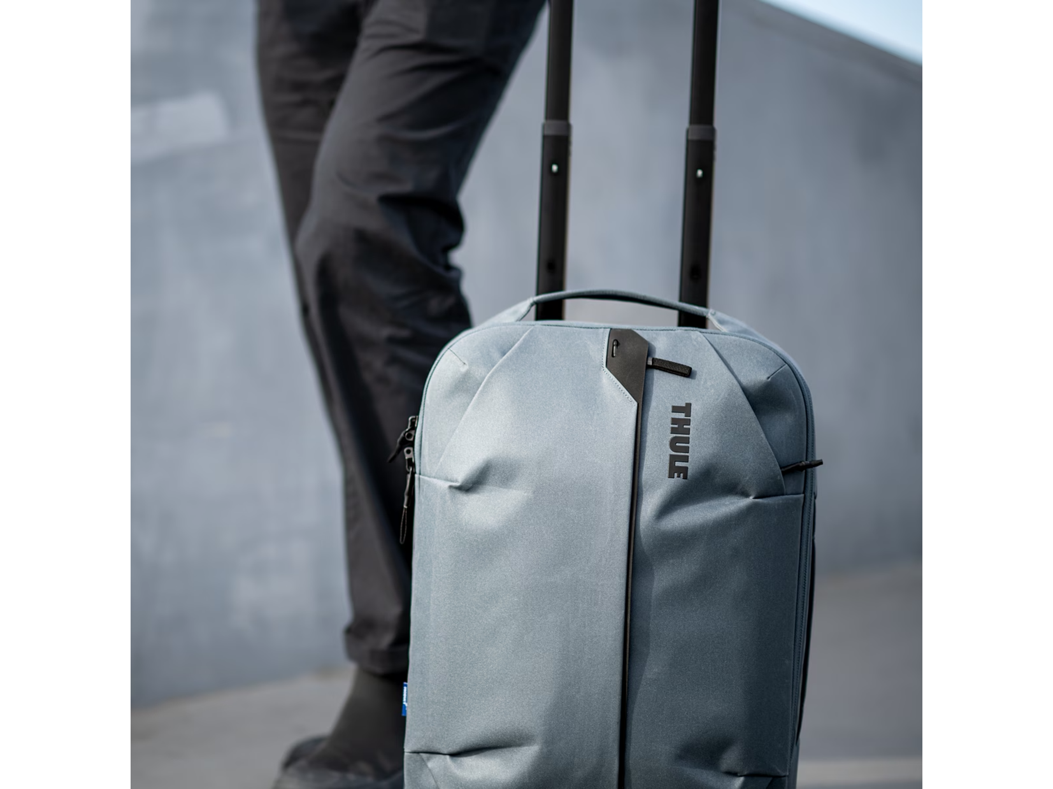 Sleek, minimalistic and utilitarian by design, you can trust Thule luggage