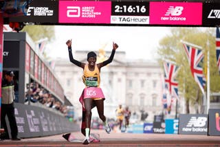 Peres Jepchirchir smashed the women’s only world record (without male pacemakers) last year