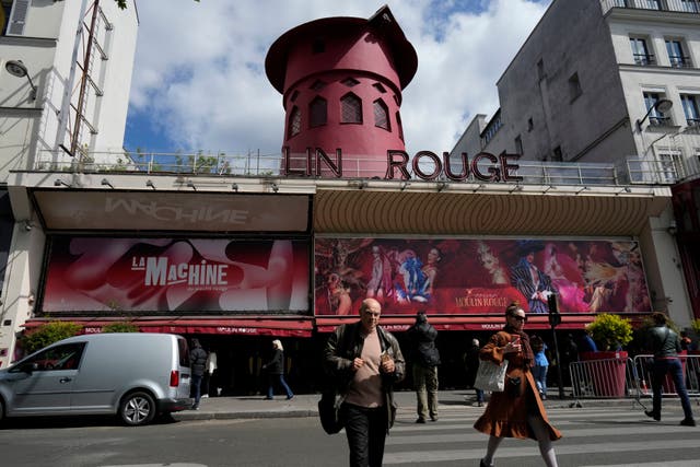 APTOPIX France Moulin Rouge