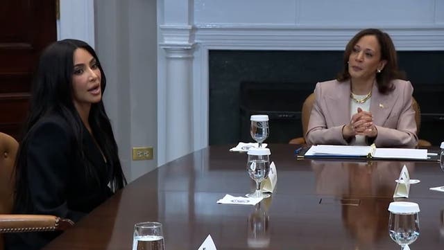 <p>Kim Kardashian tells Kamala Harris she’s ‘here to help’ on visit to White House.</p>