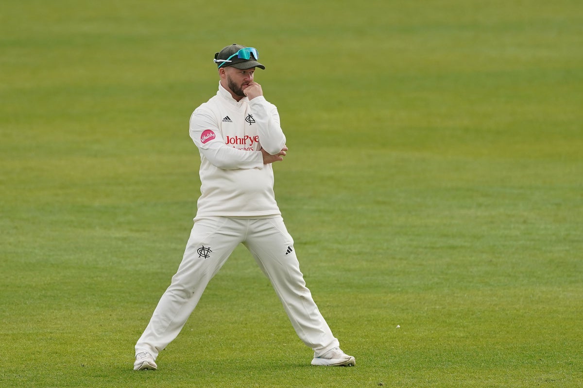 Ben Duckett shines for Nottinghamshire while wickets tumble at Kia Oval