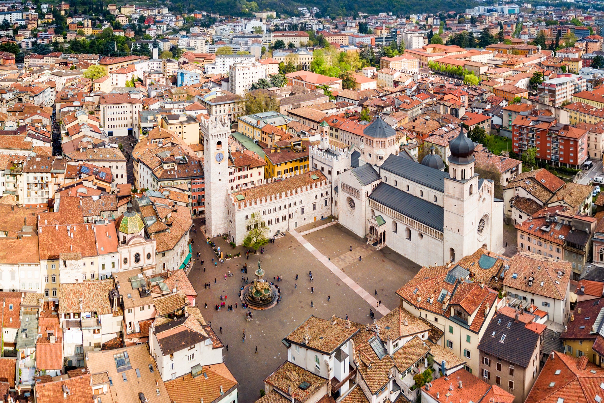 A panoramic view of the old town’s sprawling square with the cathedral at its heart