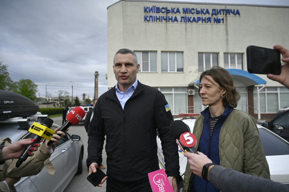 Российско-украинская война в прямом эфире: путинские войска на передовой, — киевский главнокомандующий Российско-украинская война в прямом эфире: путинские войска на передовой, — киевский главнокомандующий