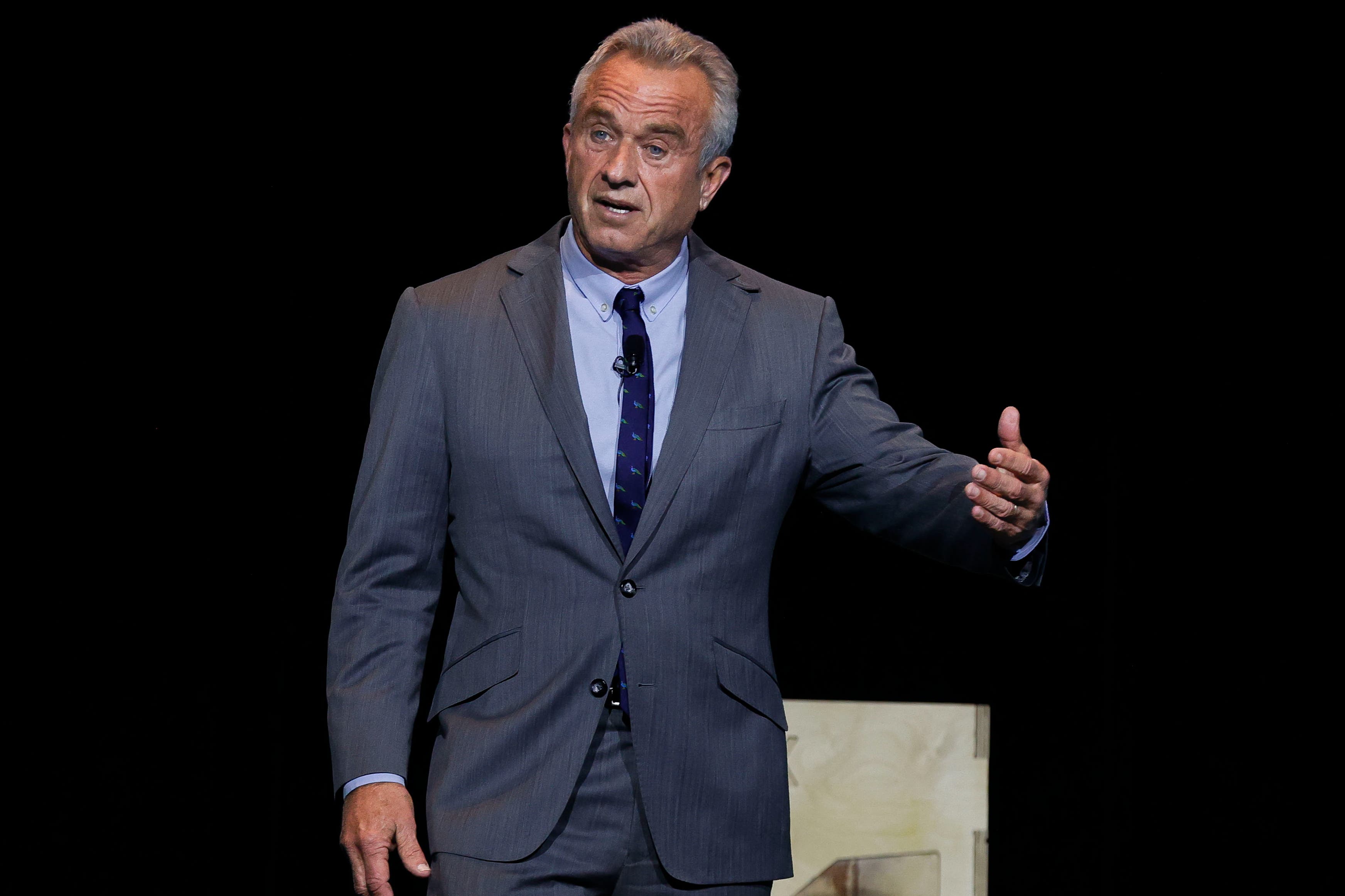 Trump calls RFK Jr 'wasted protest vote' after strong polling with independents - Vimarsana News