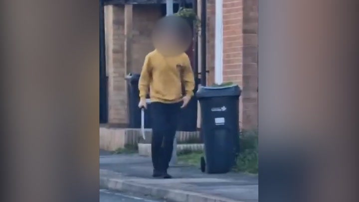 <p>Moment man wields sword as seven people injured in Hainault stabbing.</p>