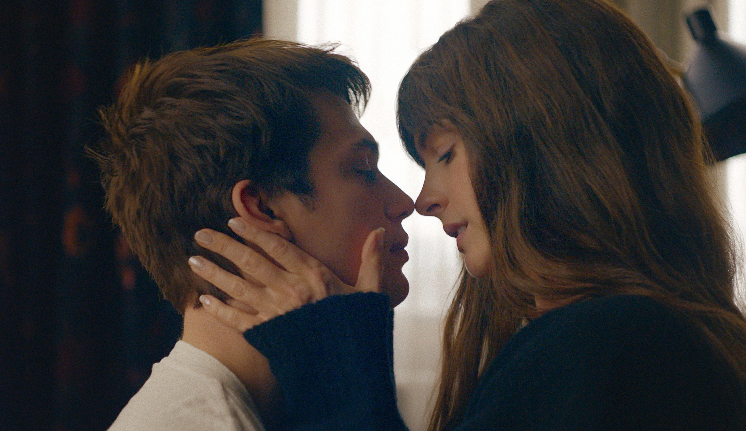 Anne Hathaway dates younger in ‘The Idea of You’
