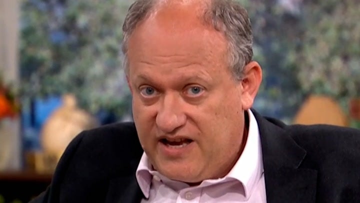 <p>Allergy expert’s advice to hay fever sufferers as UK hit by pollen bomb.</p>