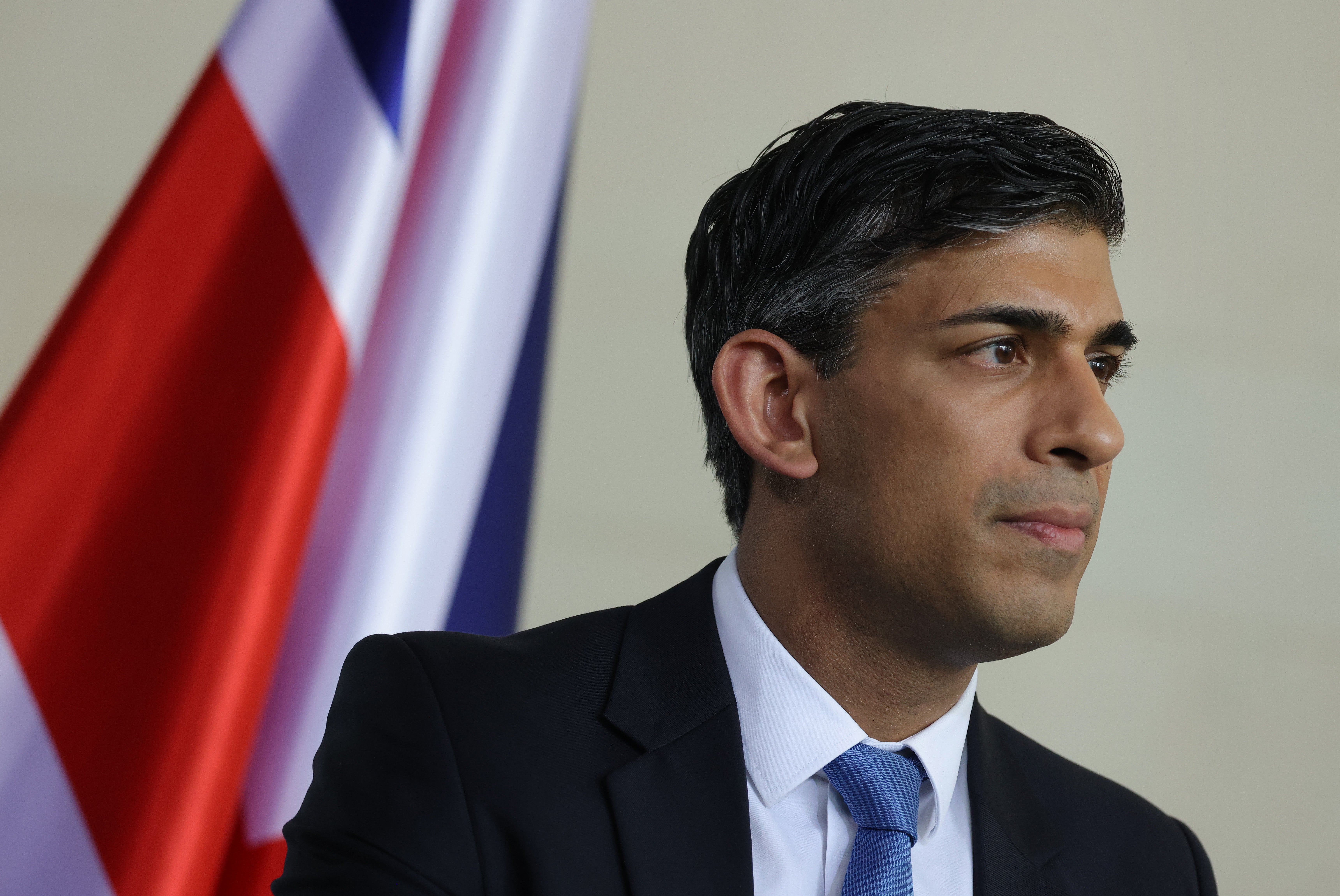 Sunak believes he can hold on as Tory leader