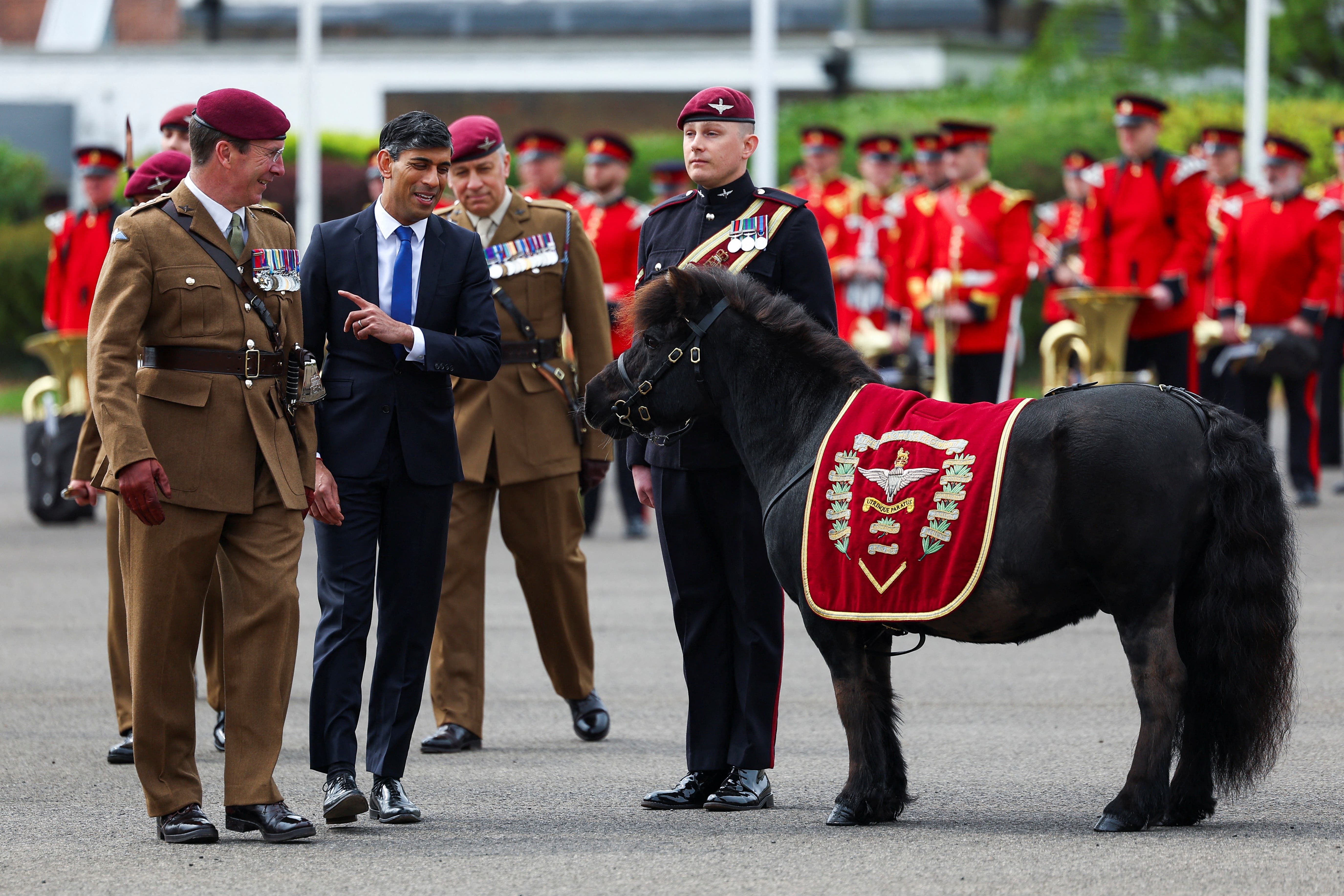 Prime Minister Rishi Sunak and Lieutenant General Andrew Harrison with Pegasus V (Molly Darlington/PA)