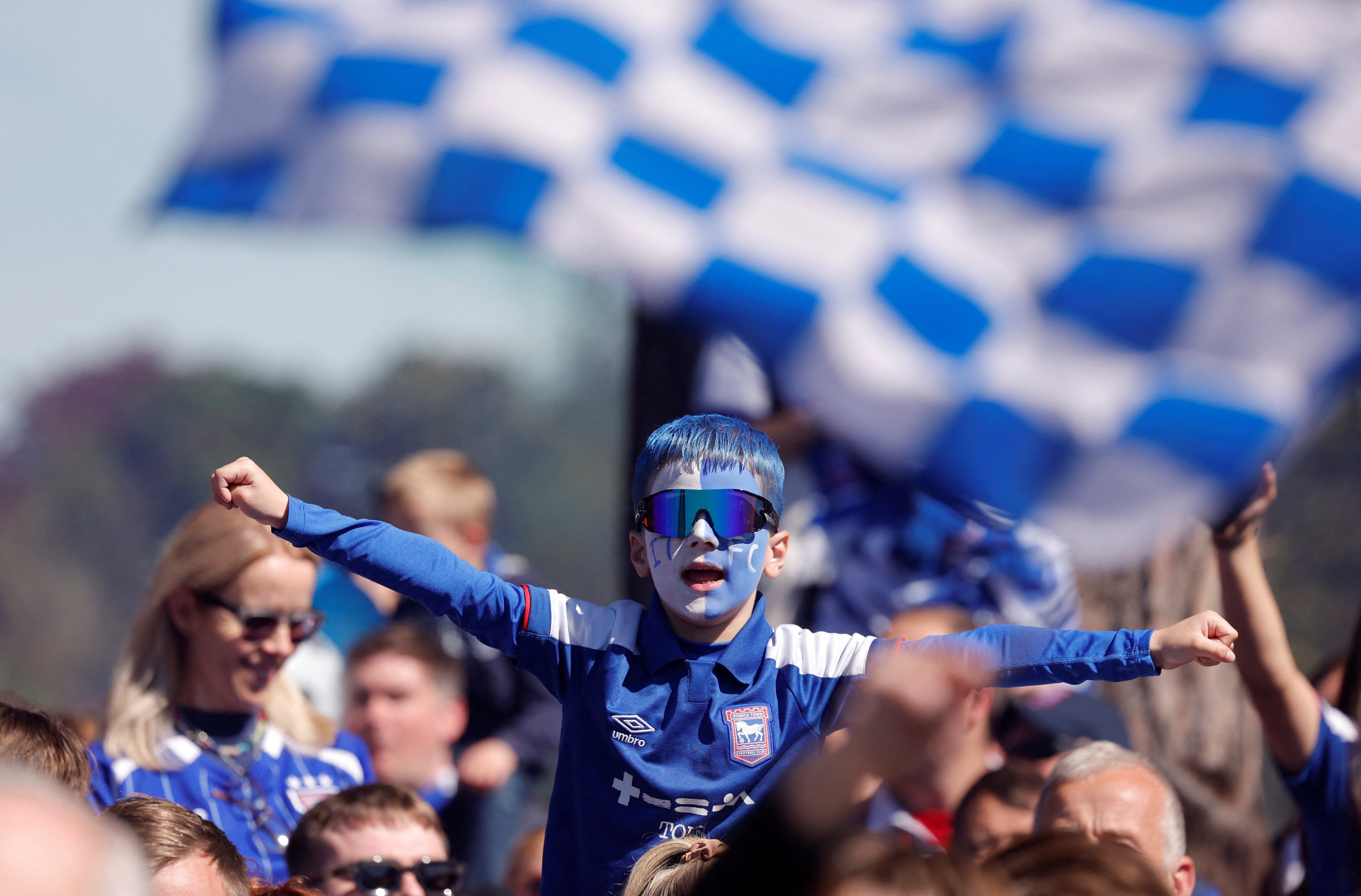 Ipswich vs Huddersfield LIVE: Championship score and updates as Tractor Boys on the brink of top flight