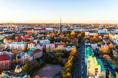 How do Asian flights pick the right way around the world?