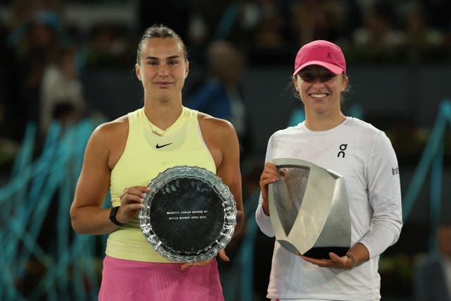 <p>Iga Swiatek fought back to beat Aryna Sabalenka in the Madrid Open final </p>