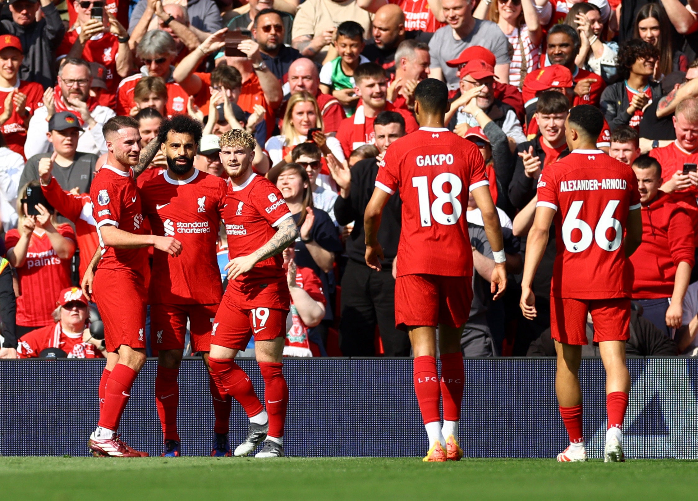 Liverpool beat Tottenham to preserve their faint title hopes