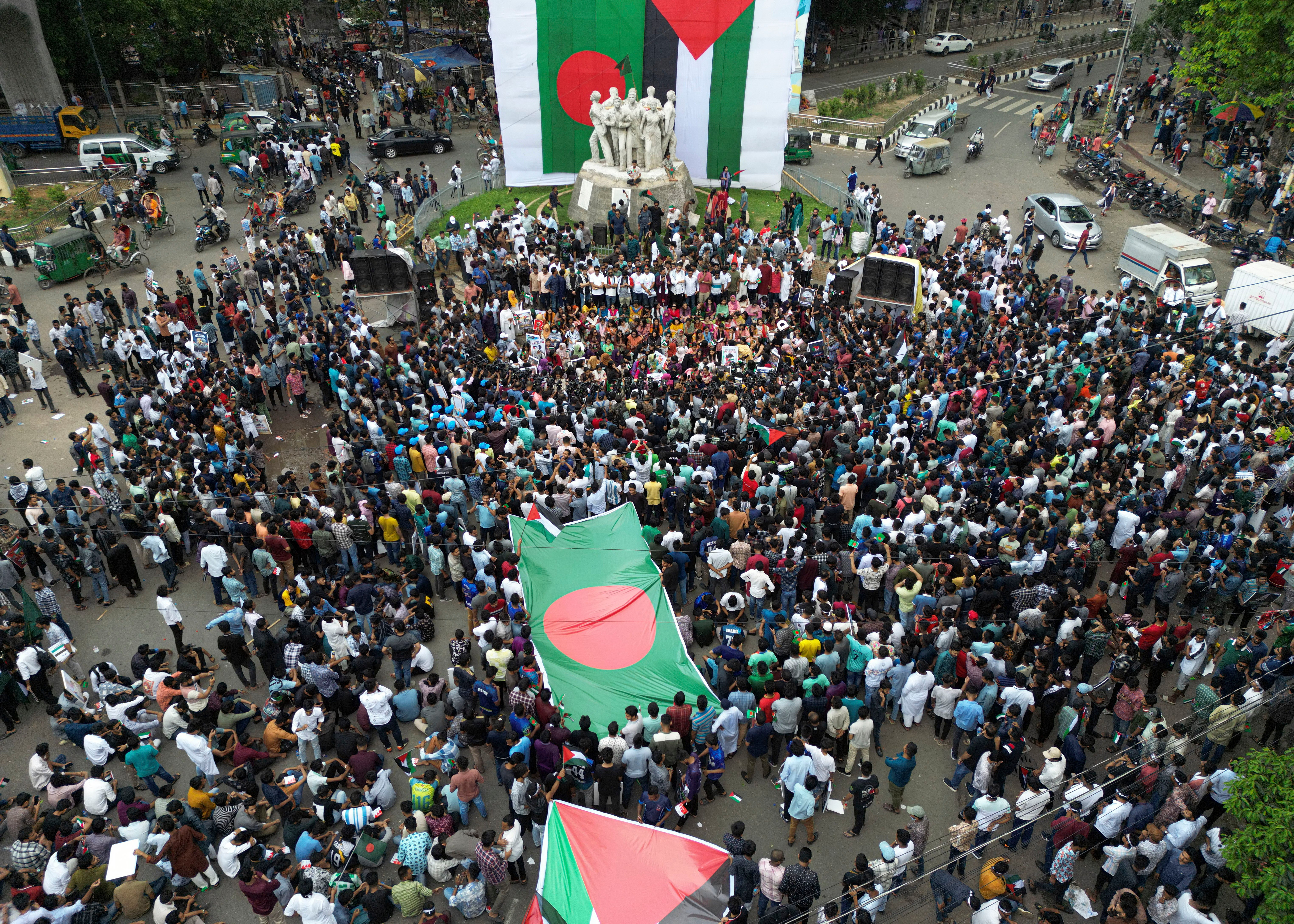 Bangladesh Mideast Protest